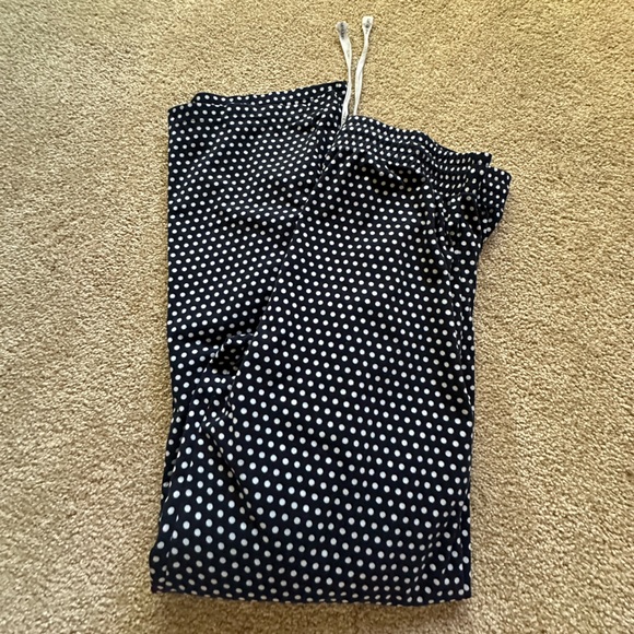 PJ SET! - Picture 1 of 2